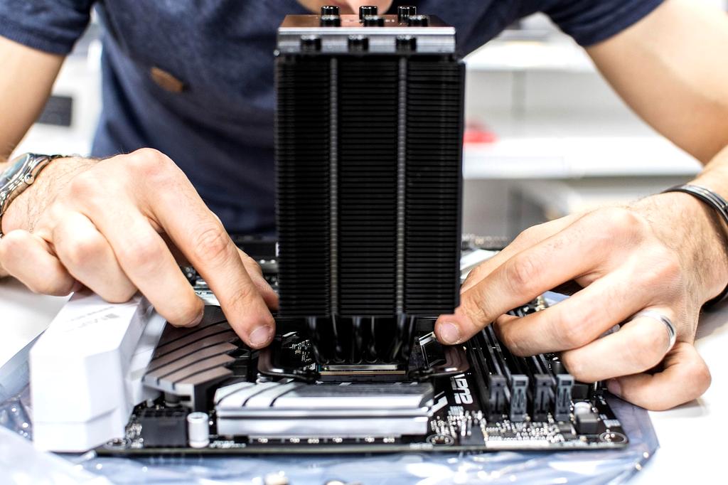 Quantum computer processor with glowing qubits and quantum entanglement visualization