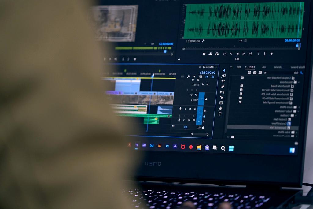 Emily Davis - Lead UX Designer